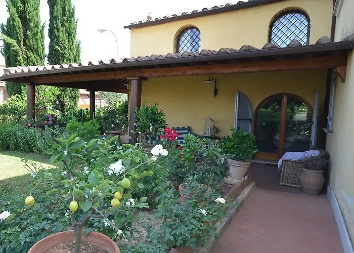 アパート Mocarello ポッジボンシ